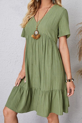 Light green ruched V-neck short sleeve midi dress