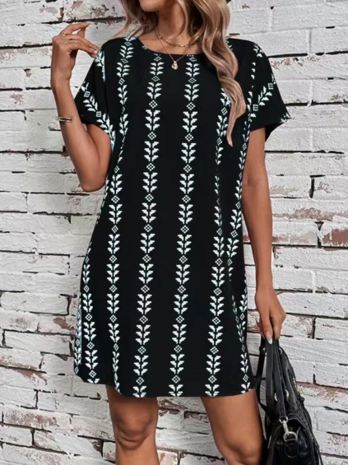 Black printed round neck short sleeve dress