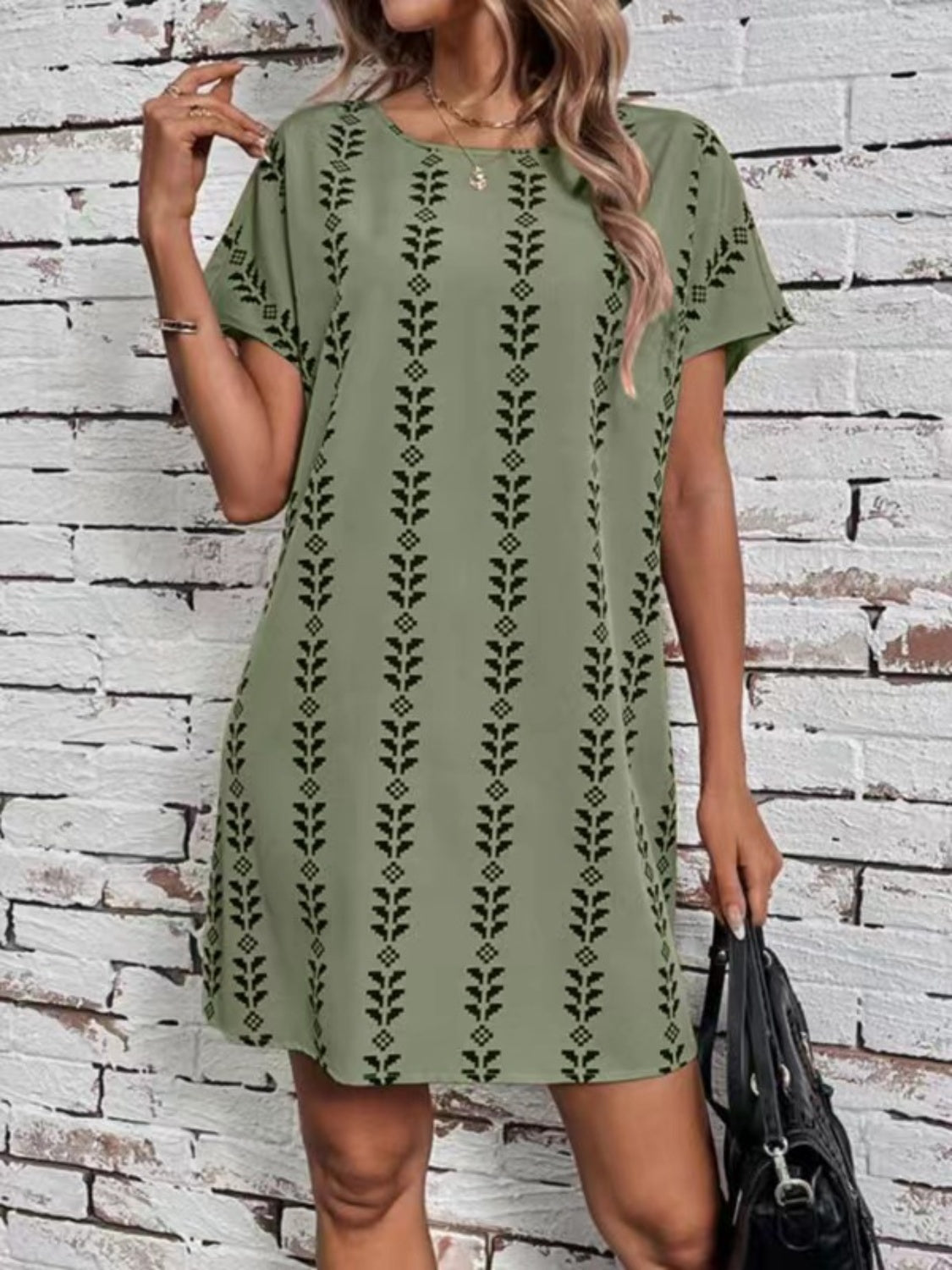 Green printed round neck short sleeve dress