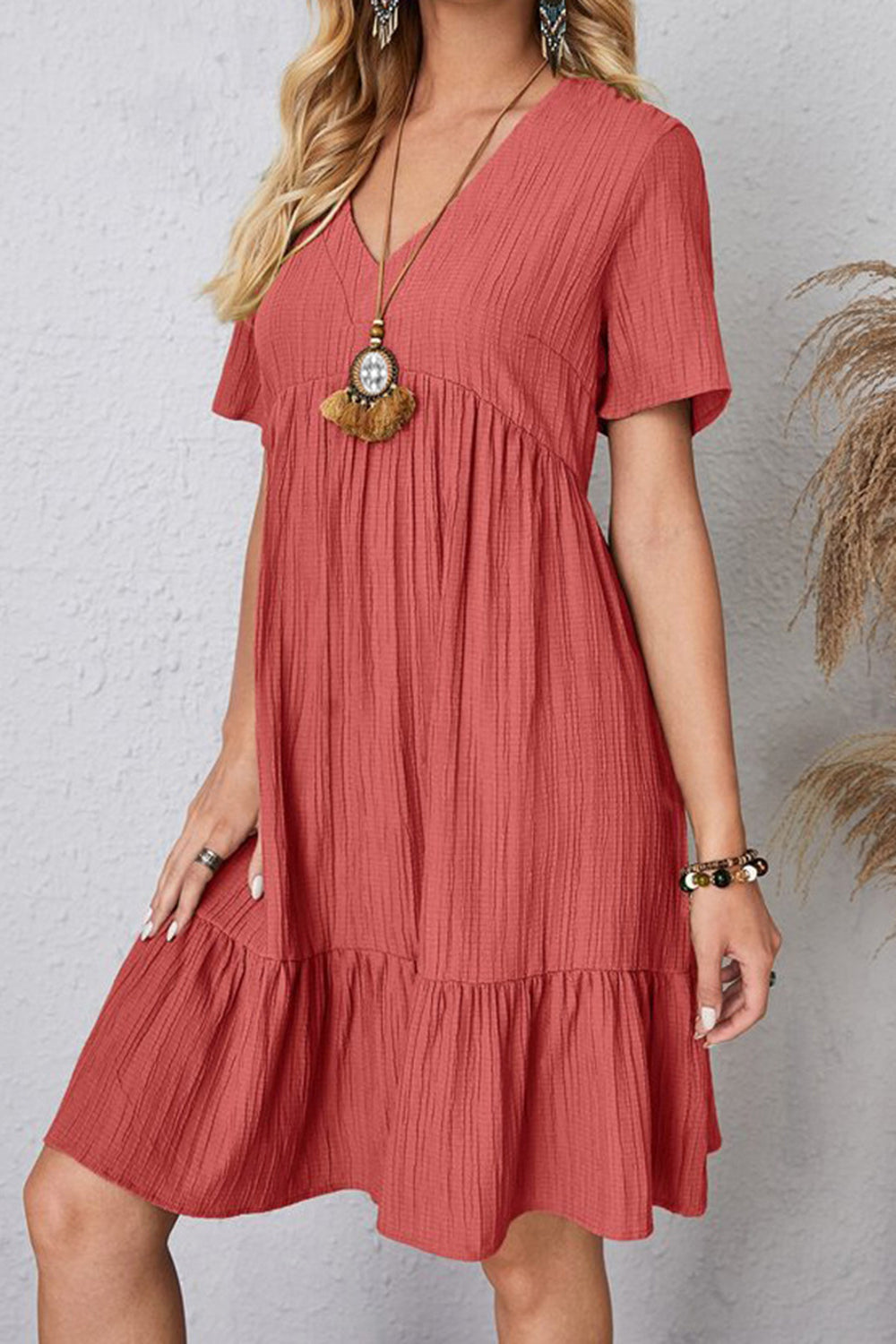 Red ruched V-neck short sleeve midi dress