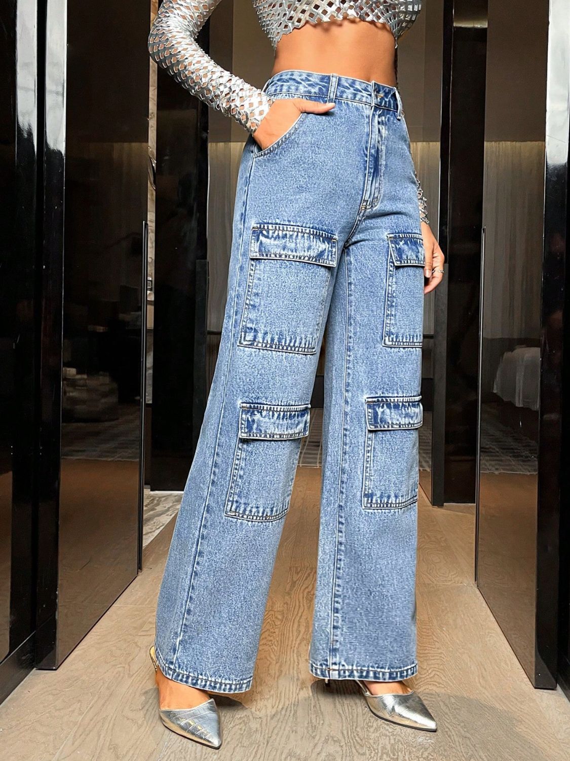 Wide leg high waist jeans with pockets, front view