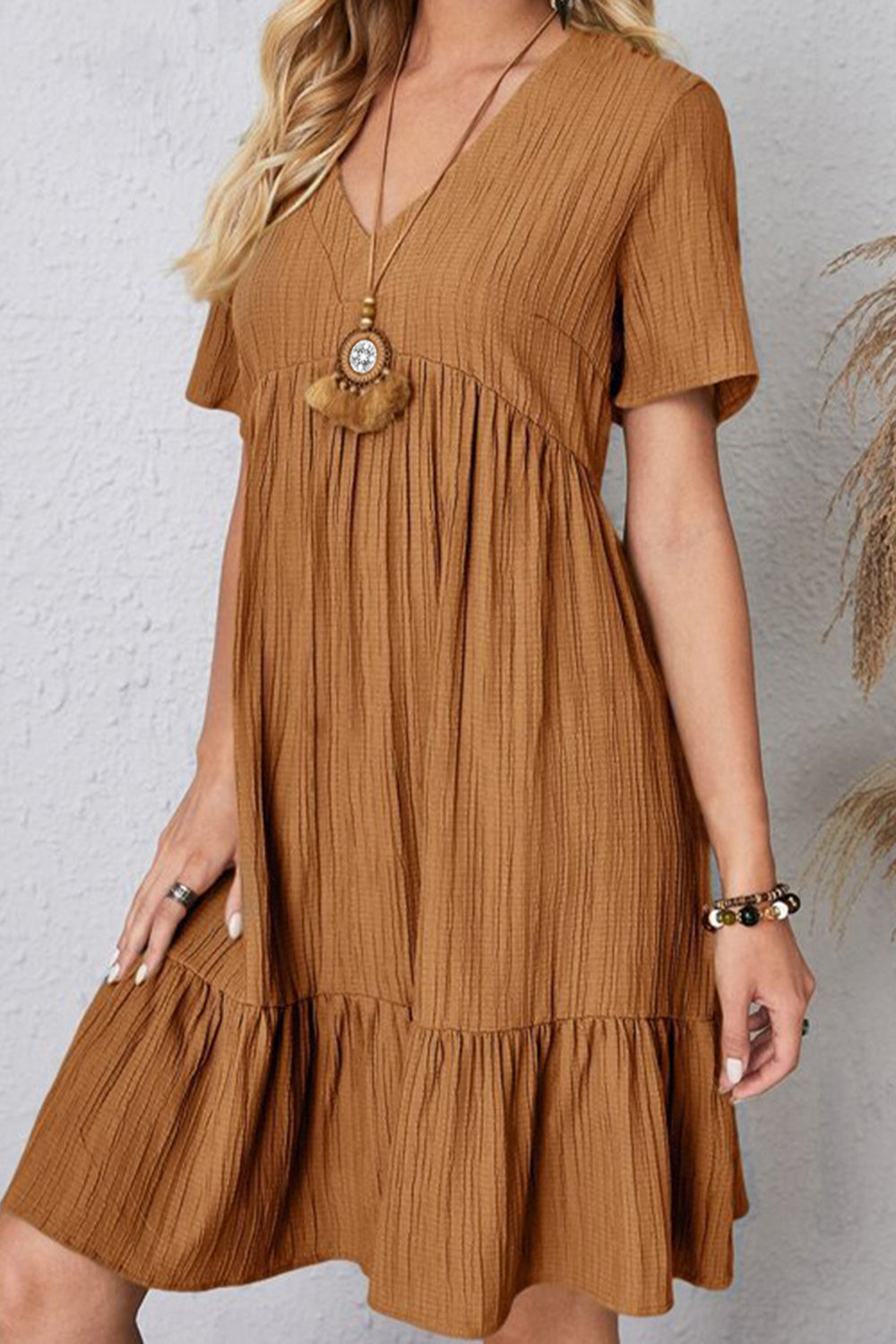 Brown ruched V-neck short sleeve midi dress