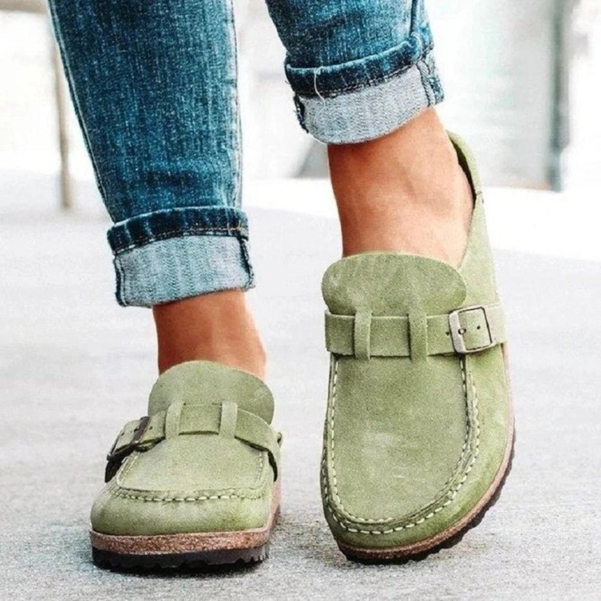 Green round toe low heel buckle loafers